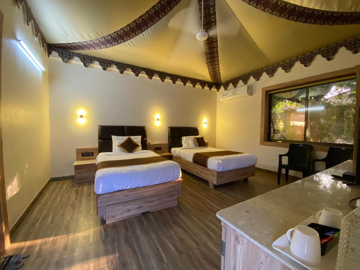 City The Village Beach Resort Laeja Екстер'єр фото